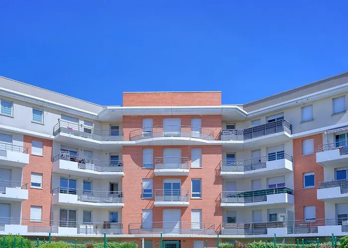 Oasis D'exception Avec Terrasse Privee & Piscine ! *